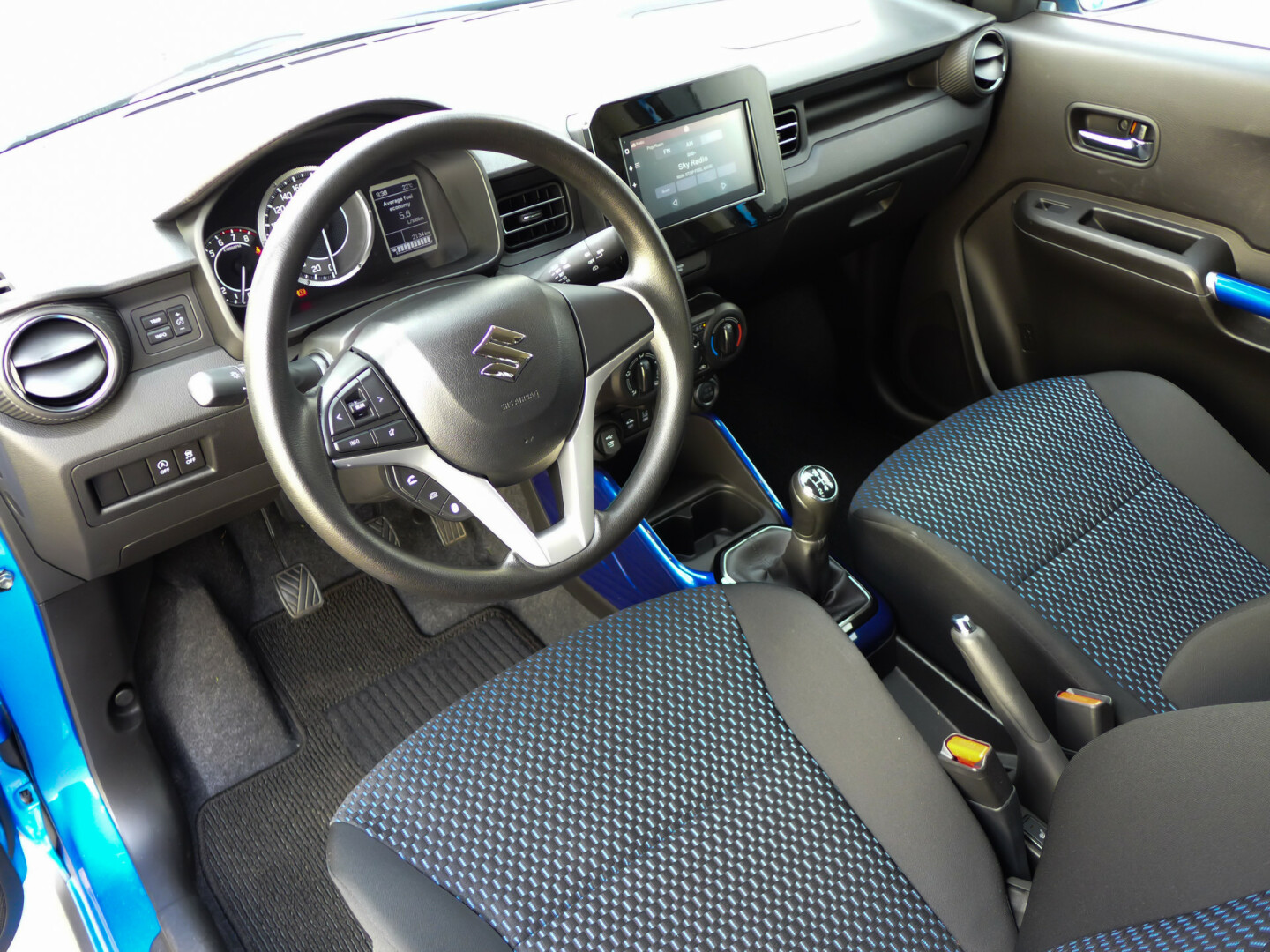 Suzuki-Ignis-8