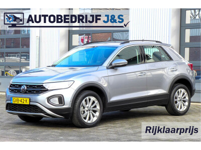 Volkswagen-T-Roc-0