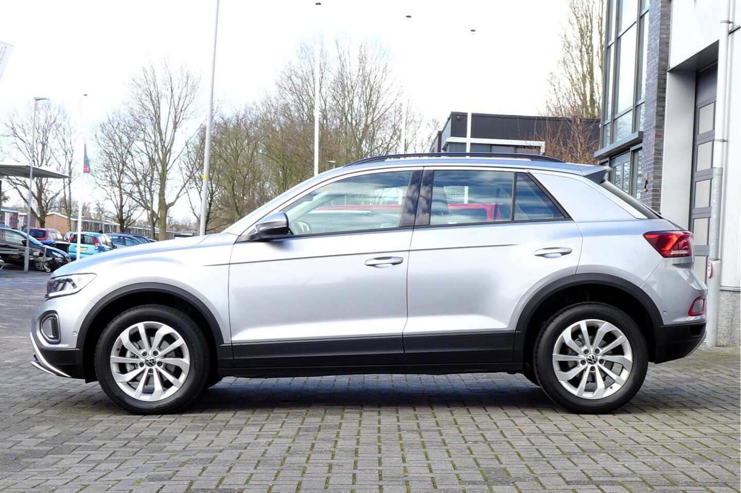 Volkswagen-T-Roc-1