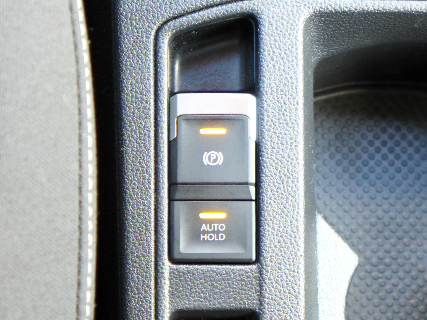 Volkswagen-T-Roc-26