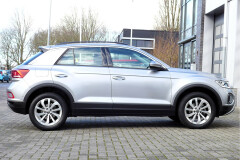 Volkswagen-T-Roc-4