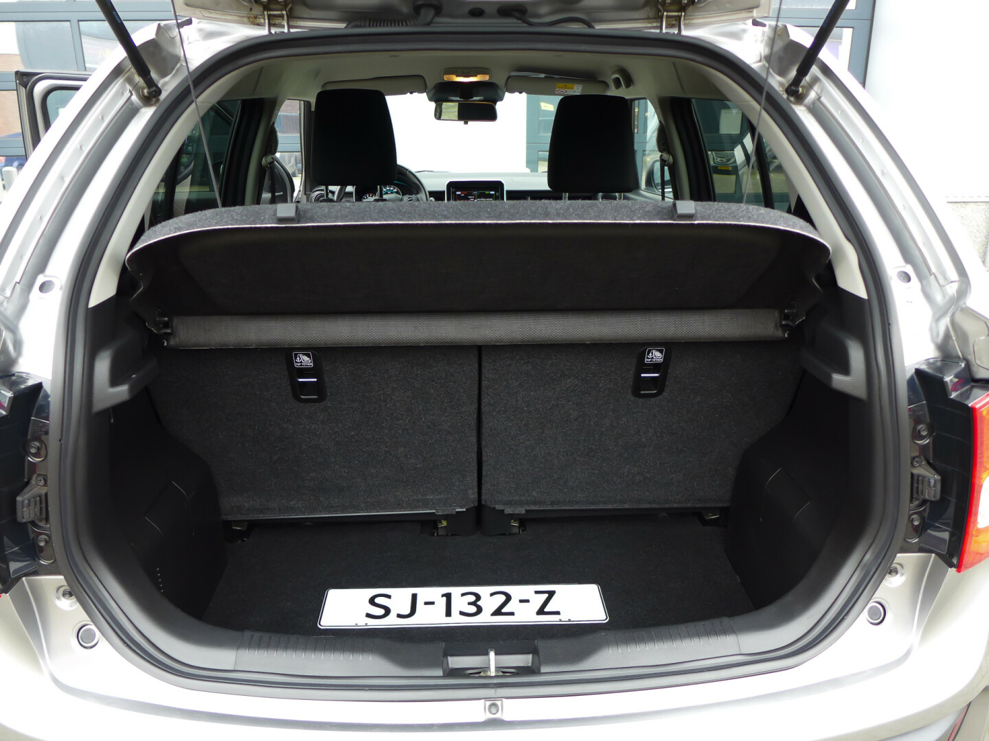 Suzuki-Ignis-15