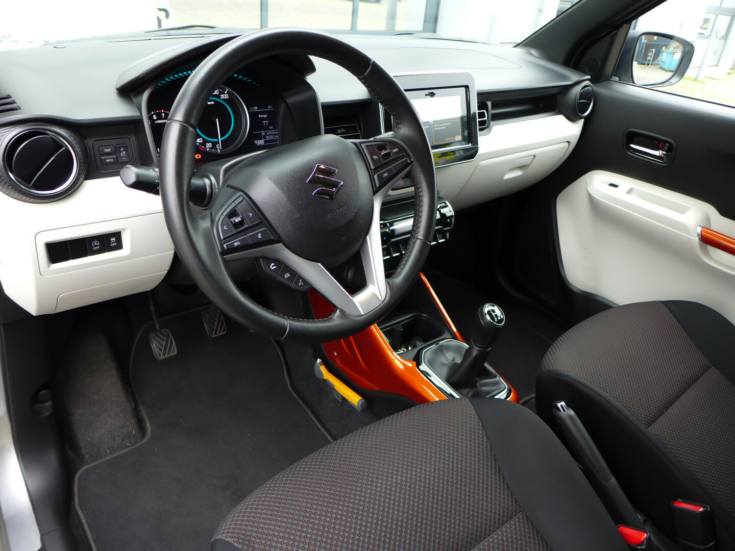 Suzuki-Ignis-16
