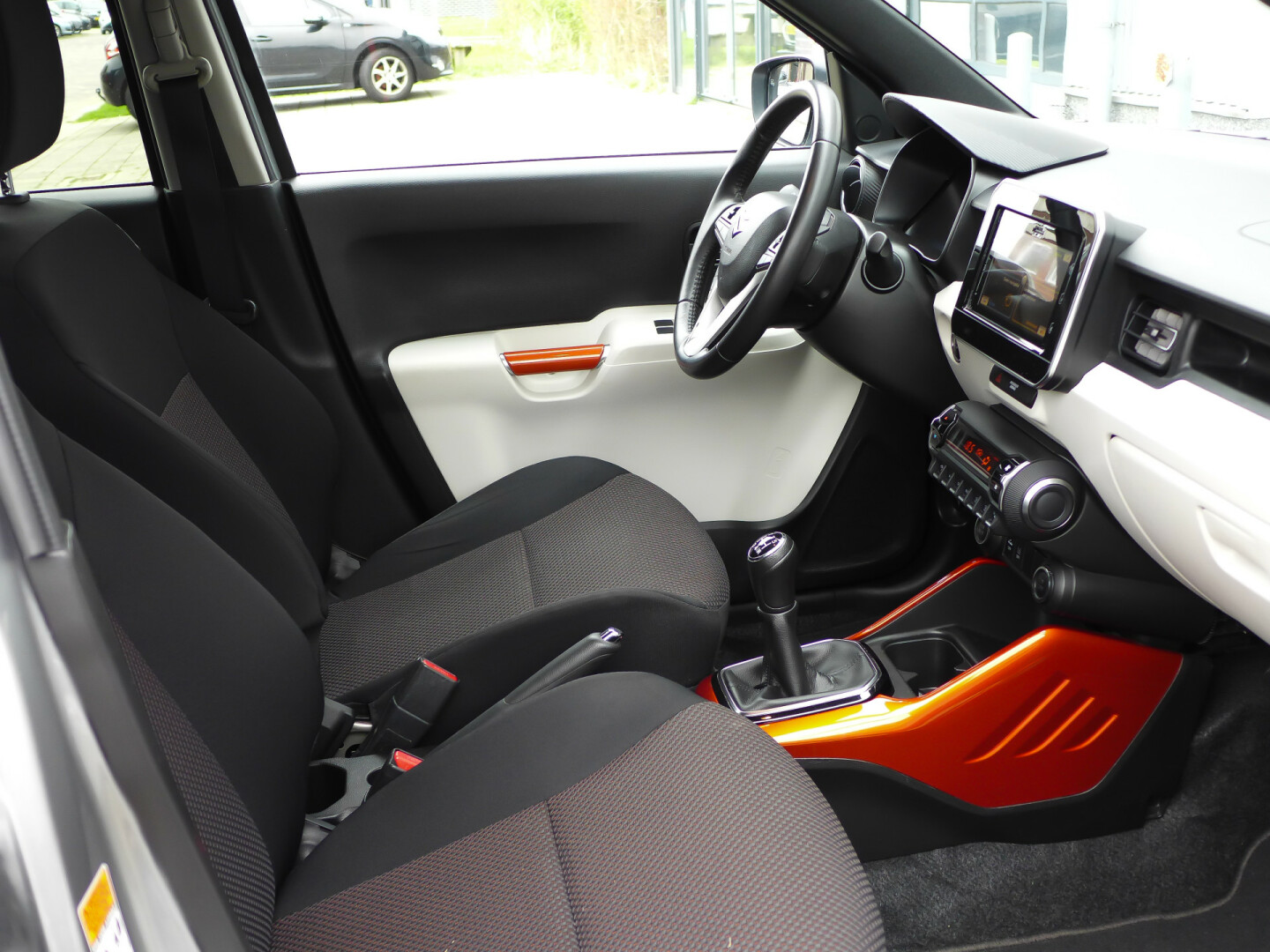 Suzuki-Ignis-28