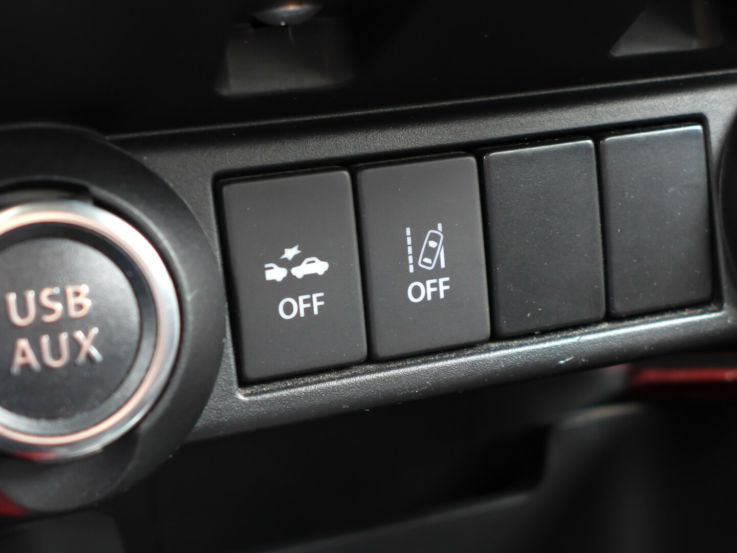 Suzuki-Ignis-39