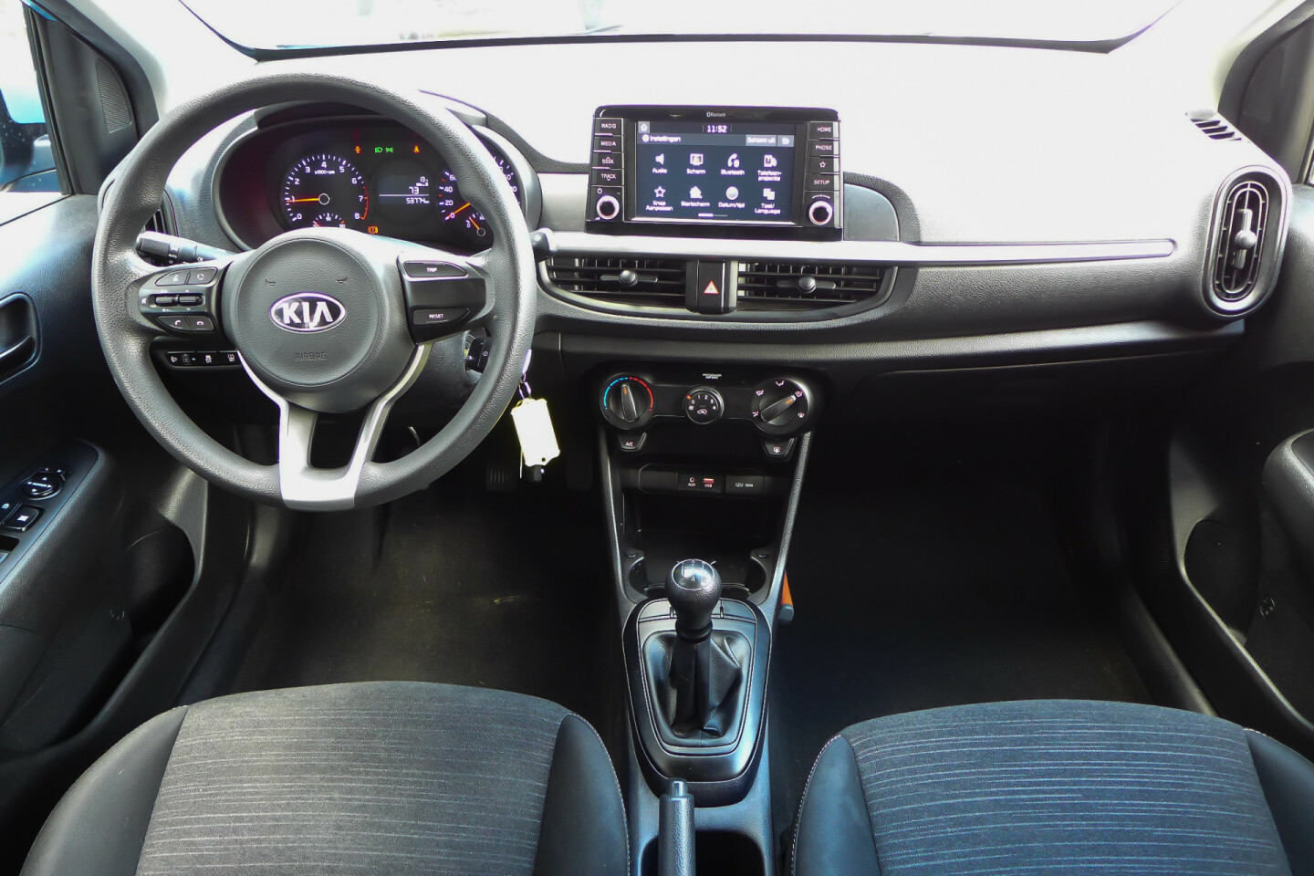Kia-Picanto-11