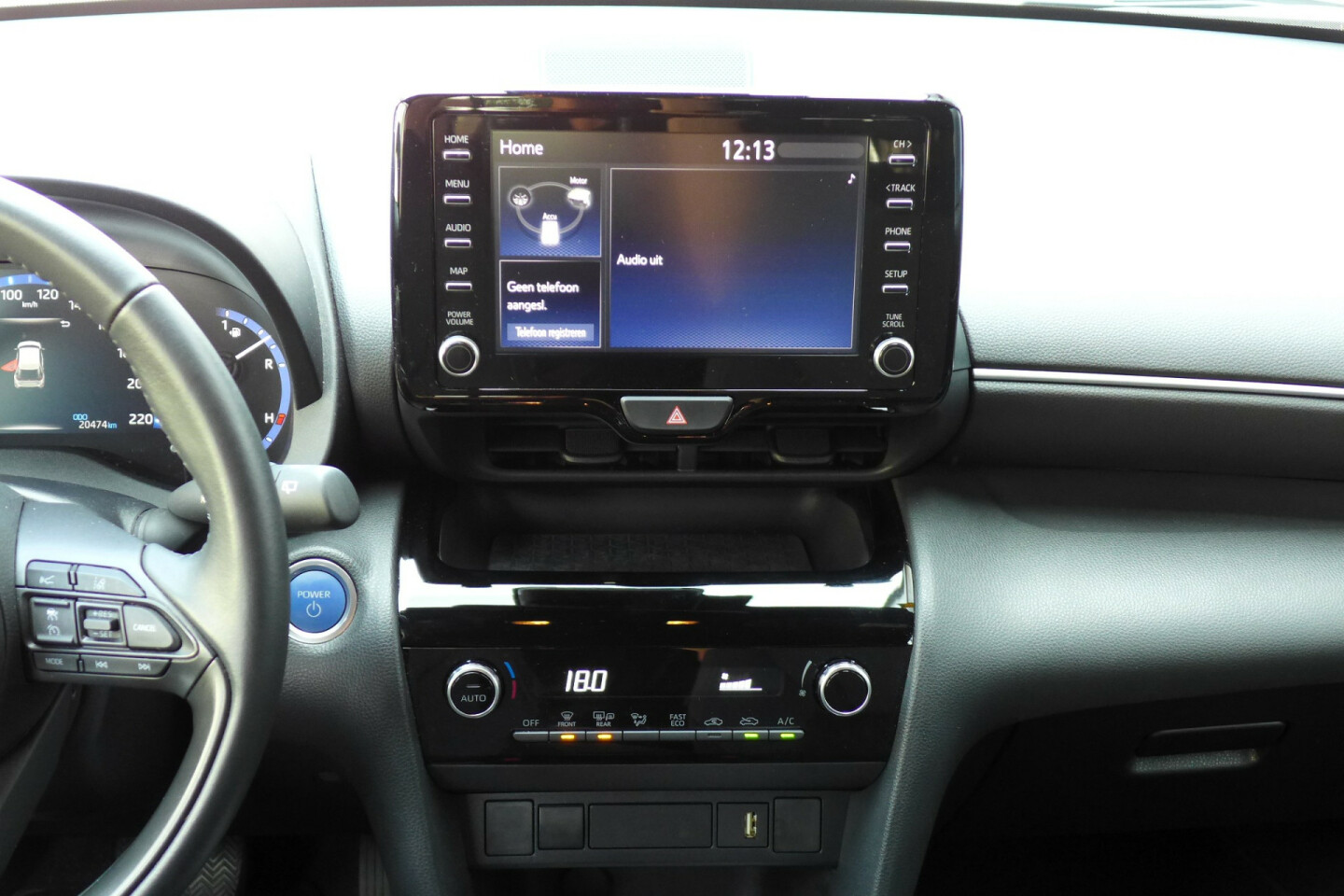 Toyota-Yaris Cross-20