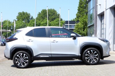 Toyota-Yaris Cross-4