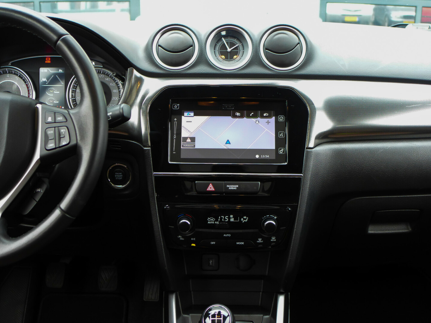 Suzuki-Vitara-17