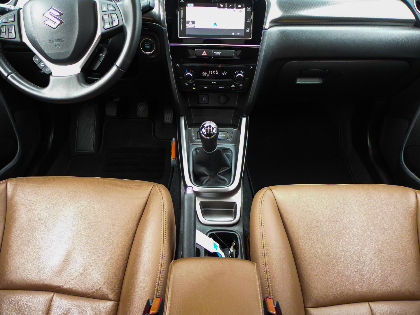 Suzuki-Vitara-23