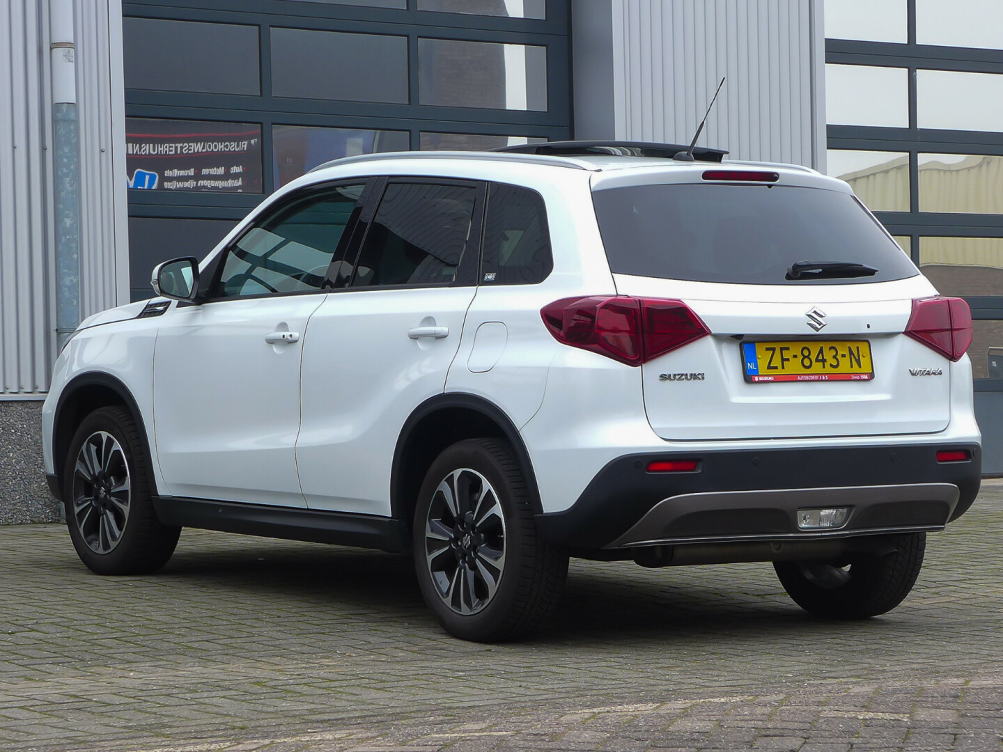 Suzuki-Vitara-7