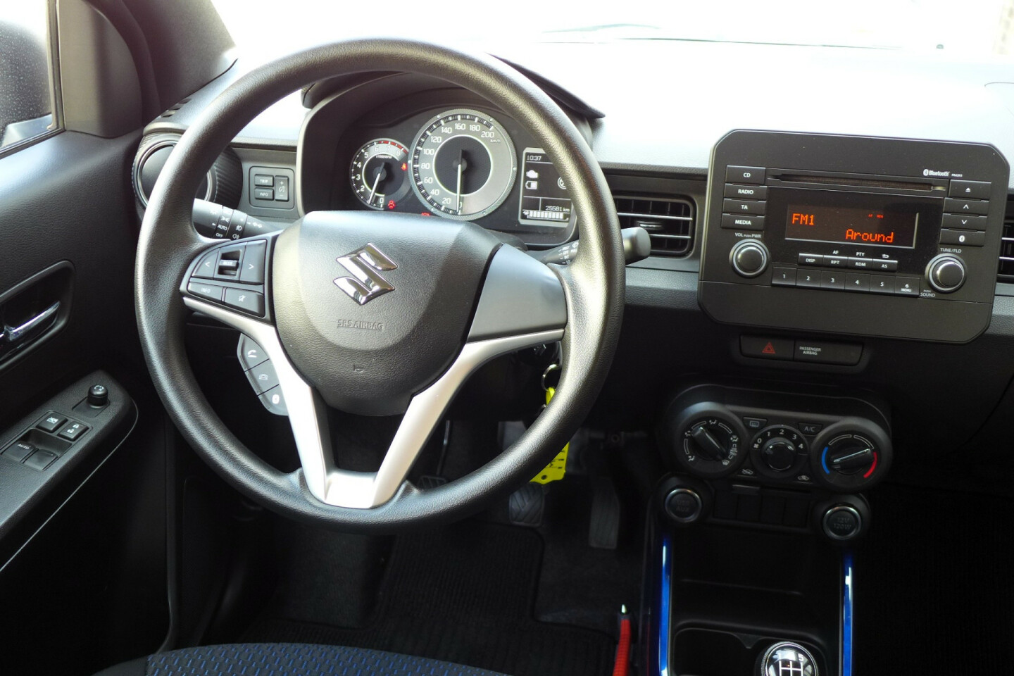Suzuki-Ignis-12