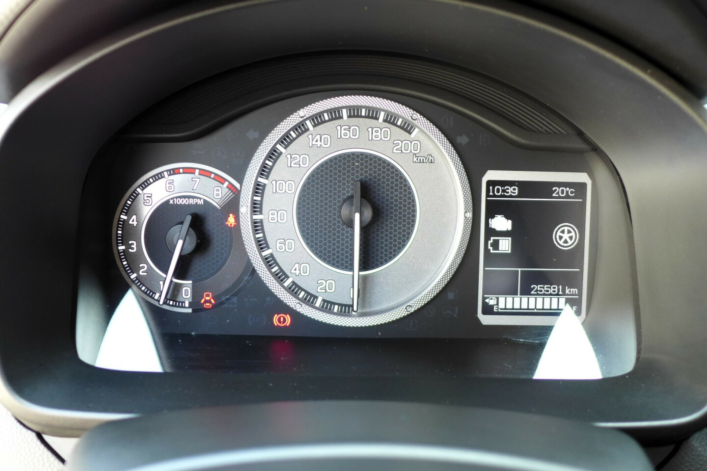Suzuki-Ignis-16
