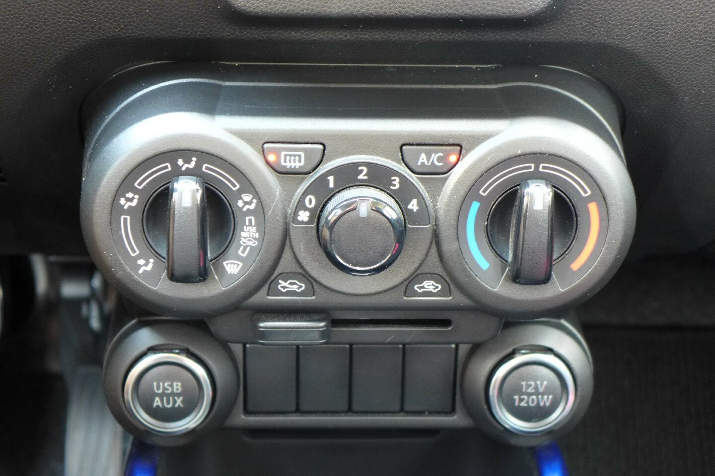 Suzuki-Ignis-21