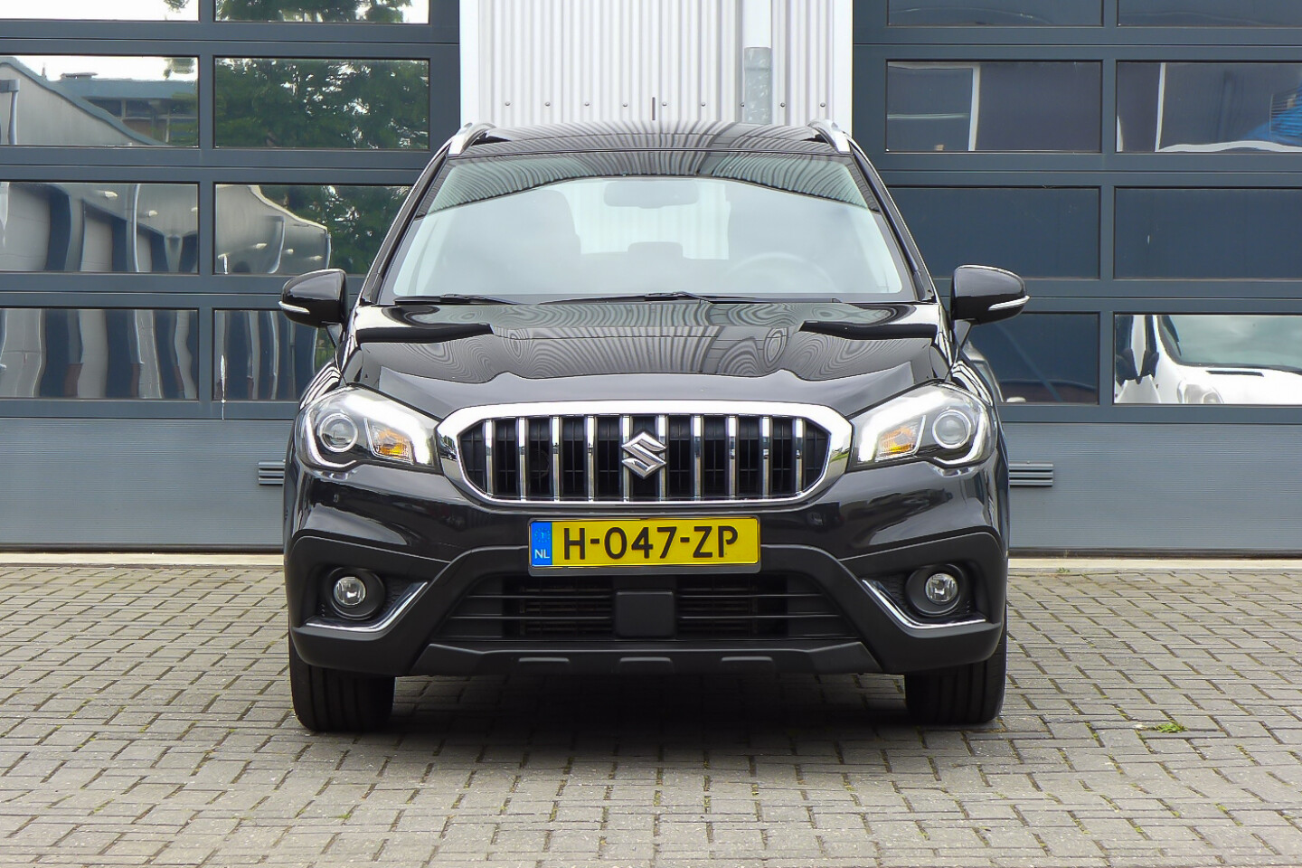 Suzuki-S-Cross-1