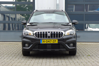 Suzuki-S-Cross-1