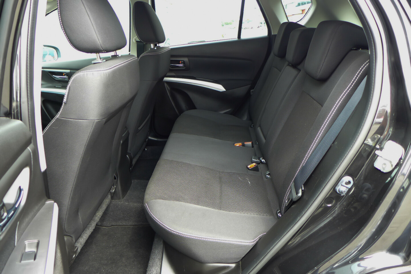 Suzuki-S-Cross-10