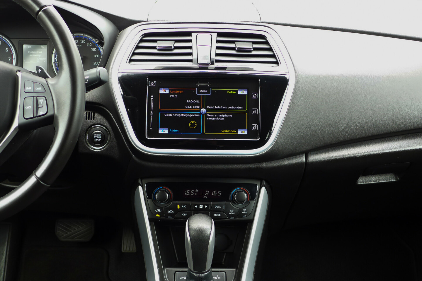 Suzuki-S-Cross-14