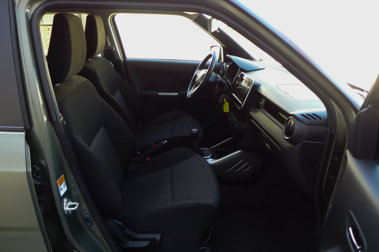 Suzuki-Ignis-11