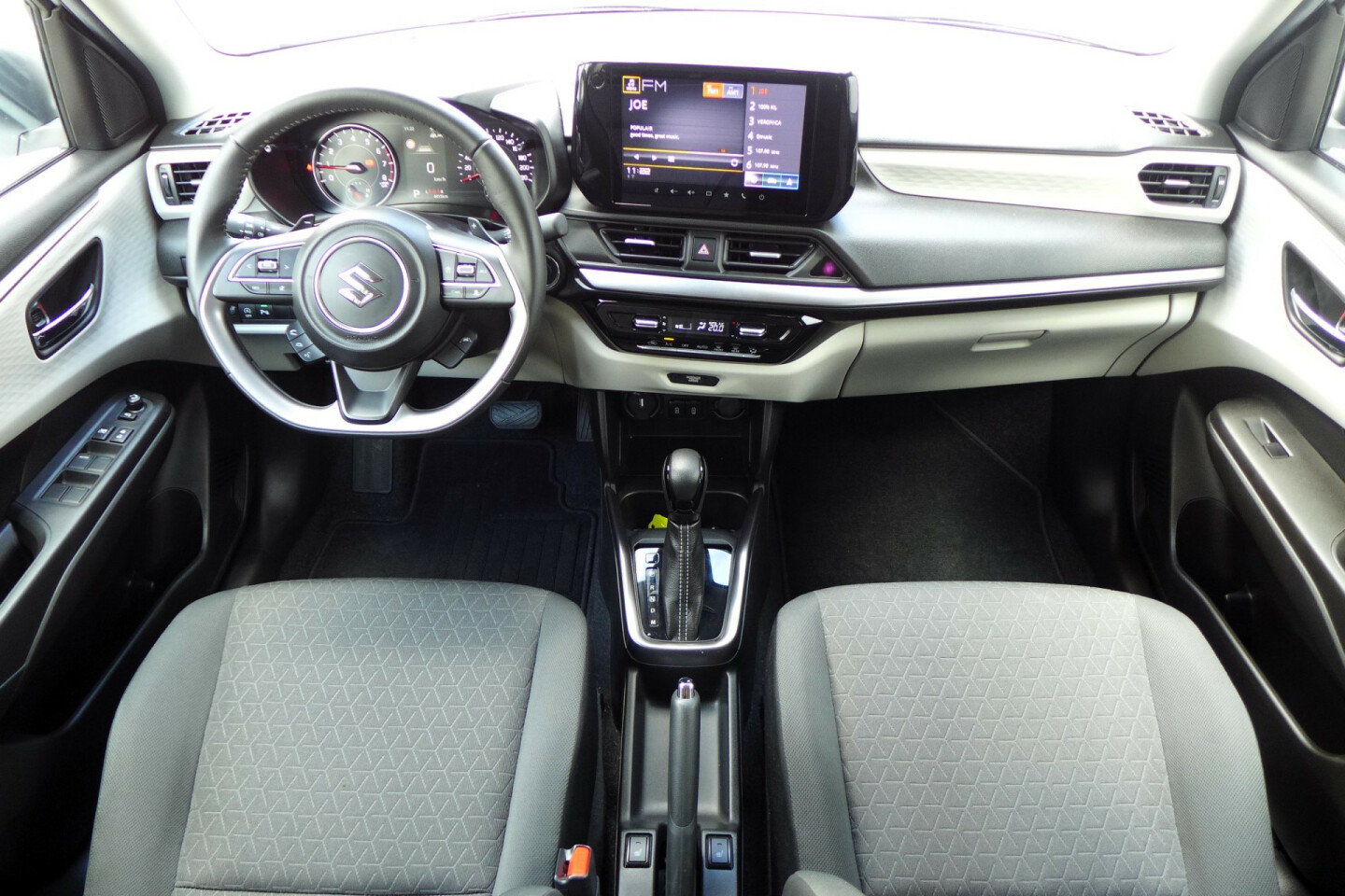 Suzuki-Swift-14