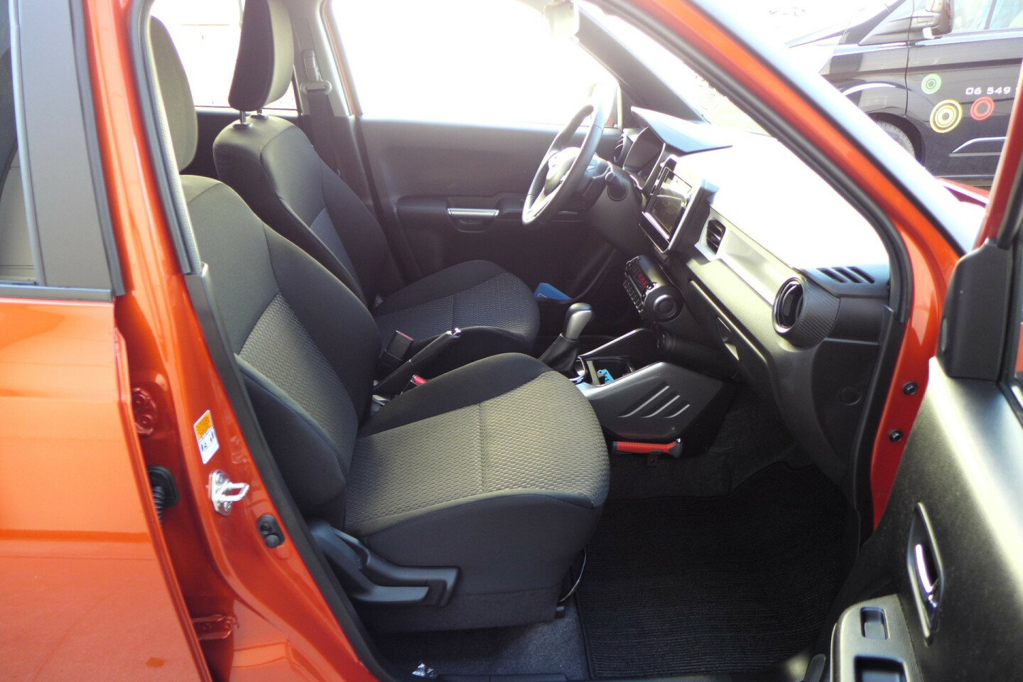 Suzuki-Ignis-12