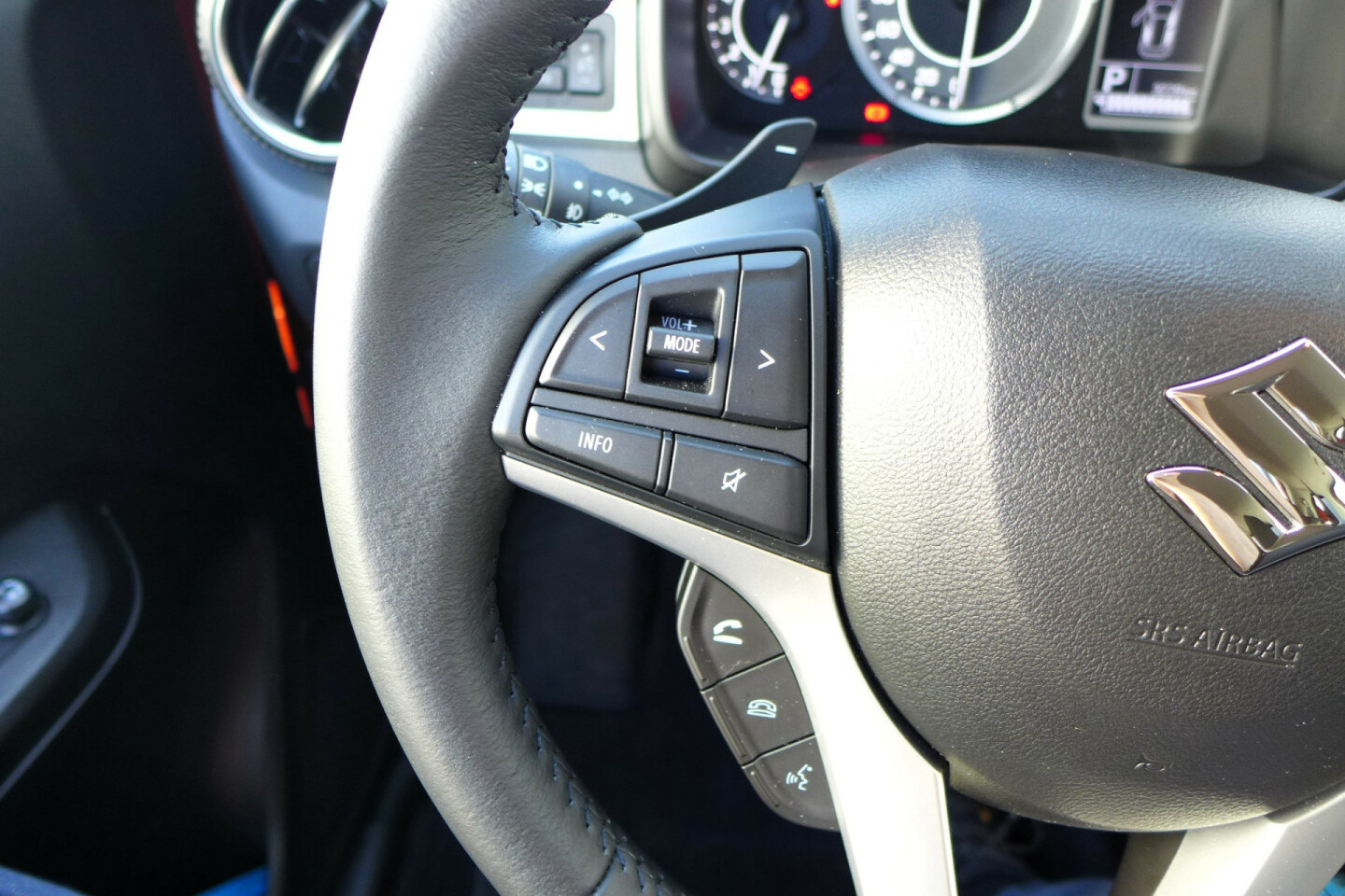 Suzuki-Ignis-16