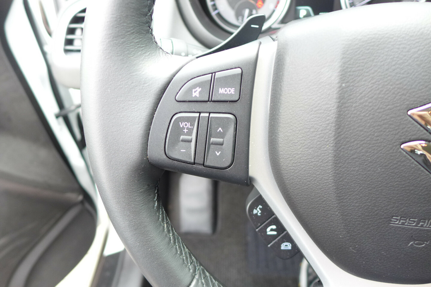 Suzuki-S-Cross-24
