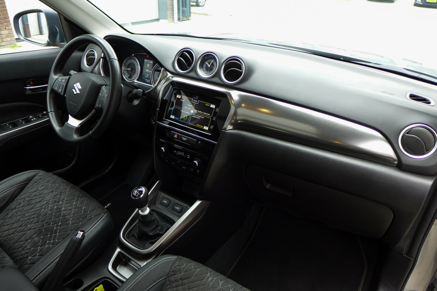 Suzuki-Vitara-10