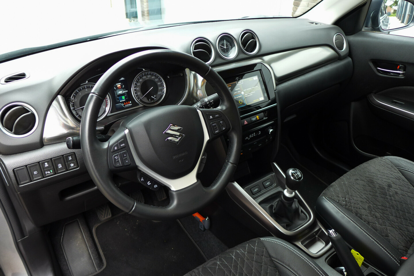 Suzuki-Vitara-8