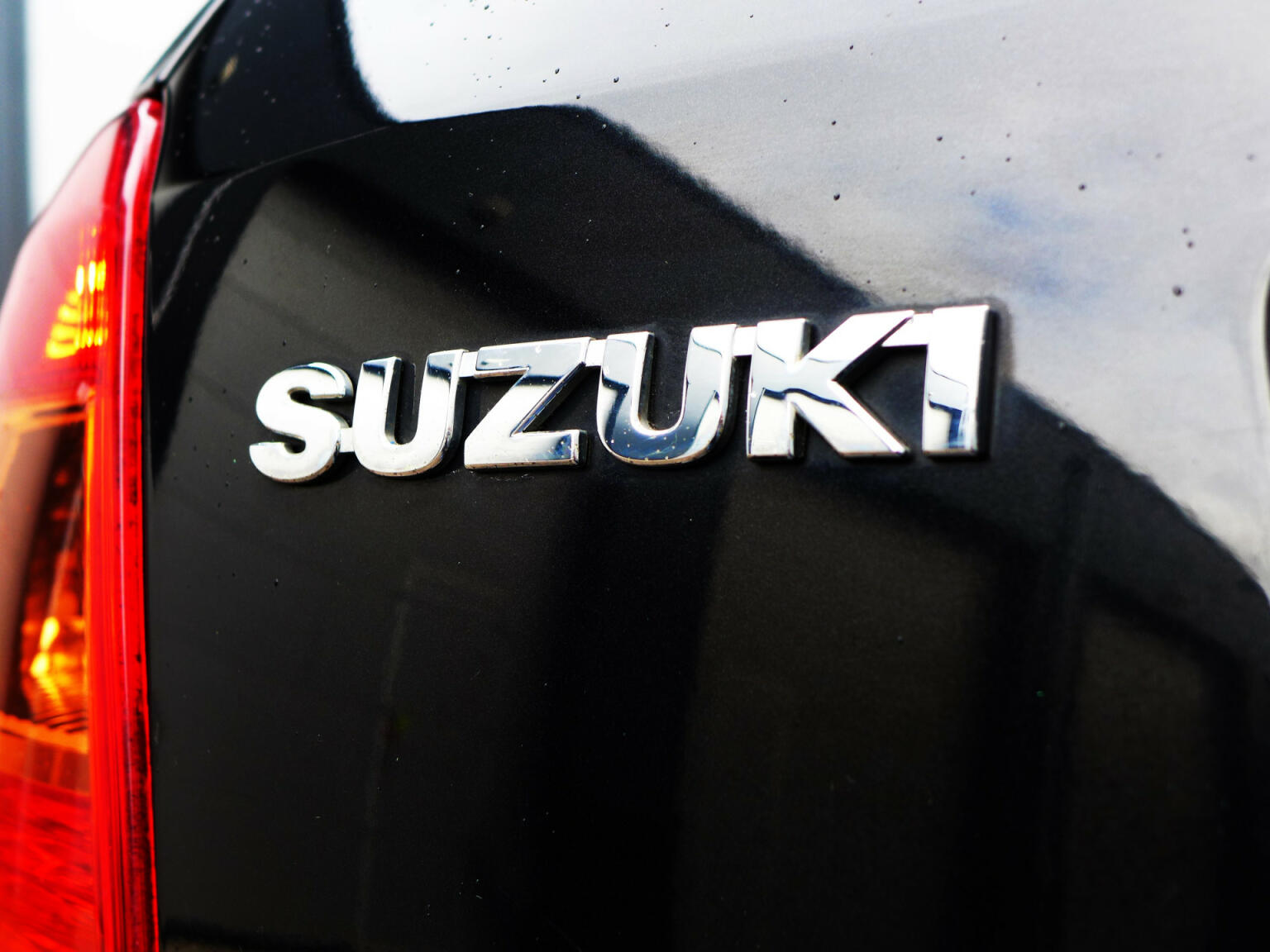 Suzuki-SX4-23