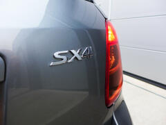 Suzuki-SX4-23