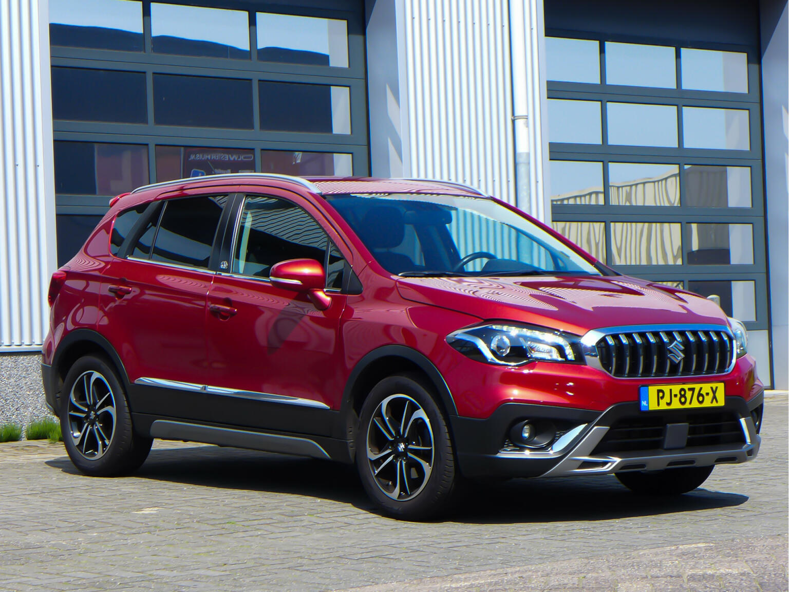 Suzuki-S-Cross-2