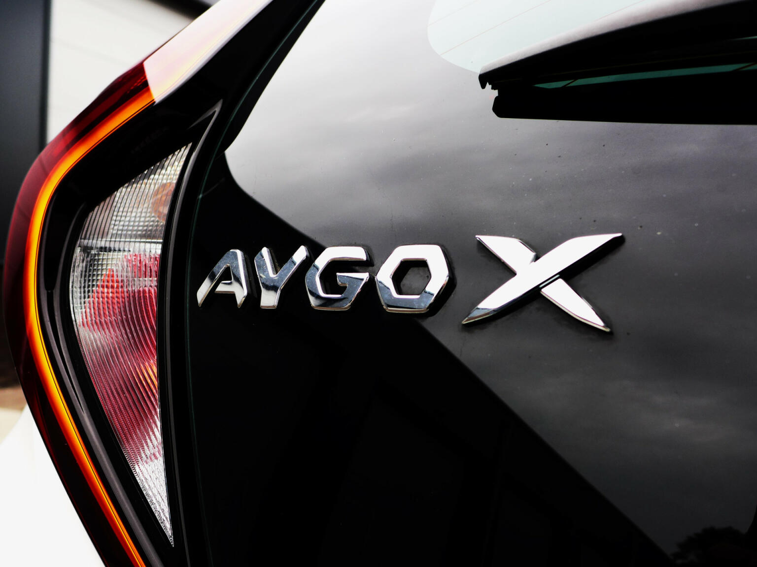 Toyota-Aygo X-20