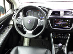 Suzuki-S-Cross-15