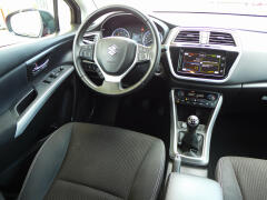 Suzuki-S-Cross-17