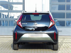 Toyota-Aygo X-6