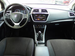 Suzuki-S-Cross-16