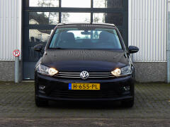 Volkswagen-Golf Sportsvan-1