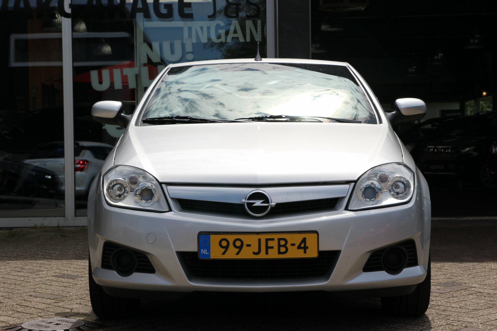 Opel-Tigra-9